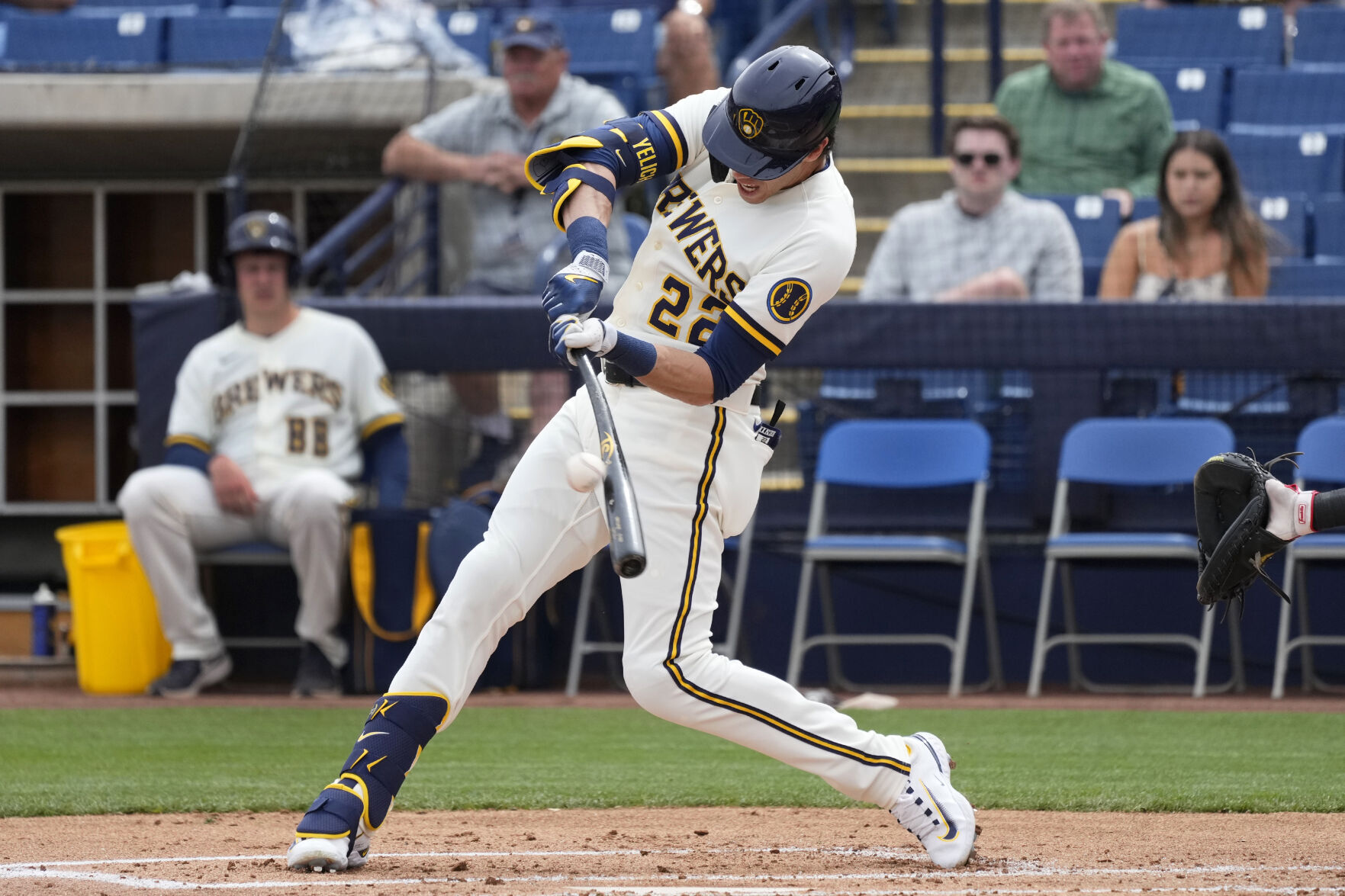 Reds Brewers Baseball